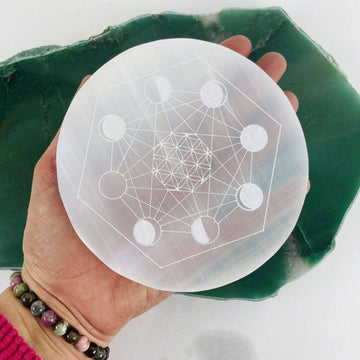 Open image in slideshow, Selenite Etched Charging Plate - Engraved Moon Phase Design